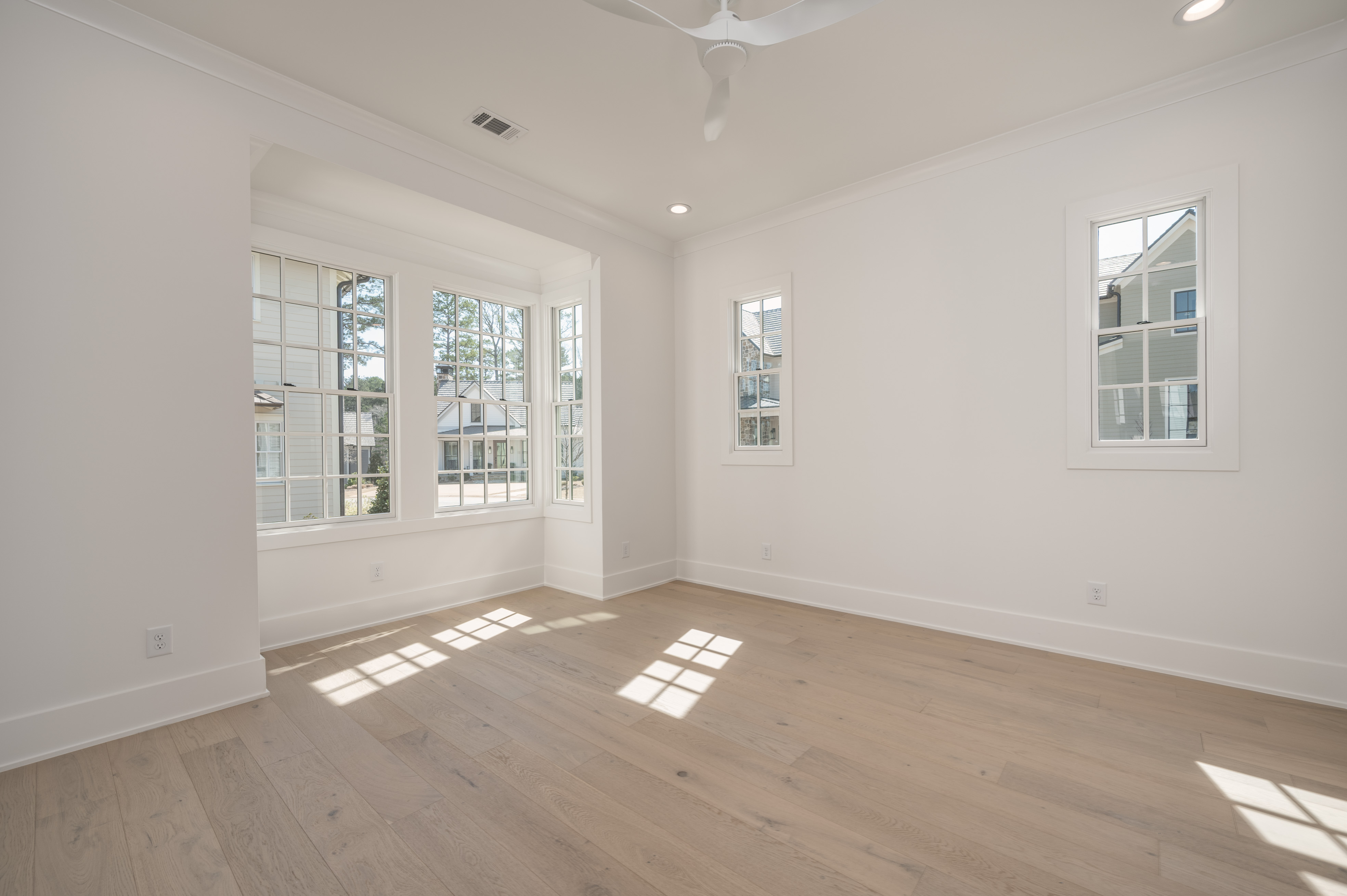 1541 Richland Pointe image 15